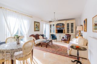 house 9 Rooms for sale on BANDOL (83150)