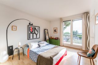 house 9 Rooms for sale on BANDOL (83150)