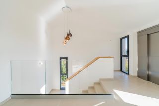 house 6 Rooms for sale on SANARY SUR MER (83110)