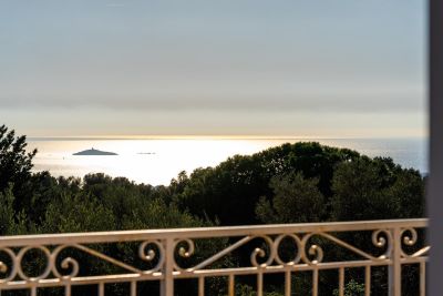 Sale House Ollioules 6 Rooms 177 m²