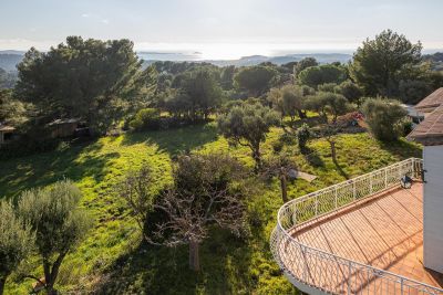 Vente Maison Ollioules 6 Pièces 177 m²