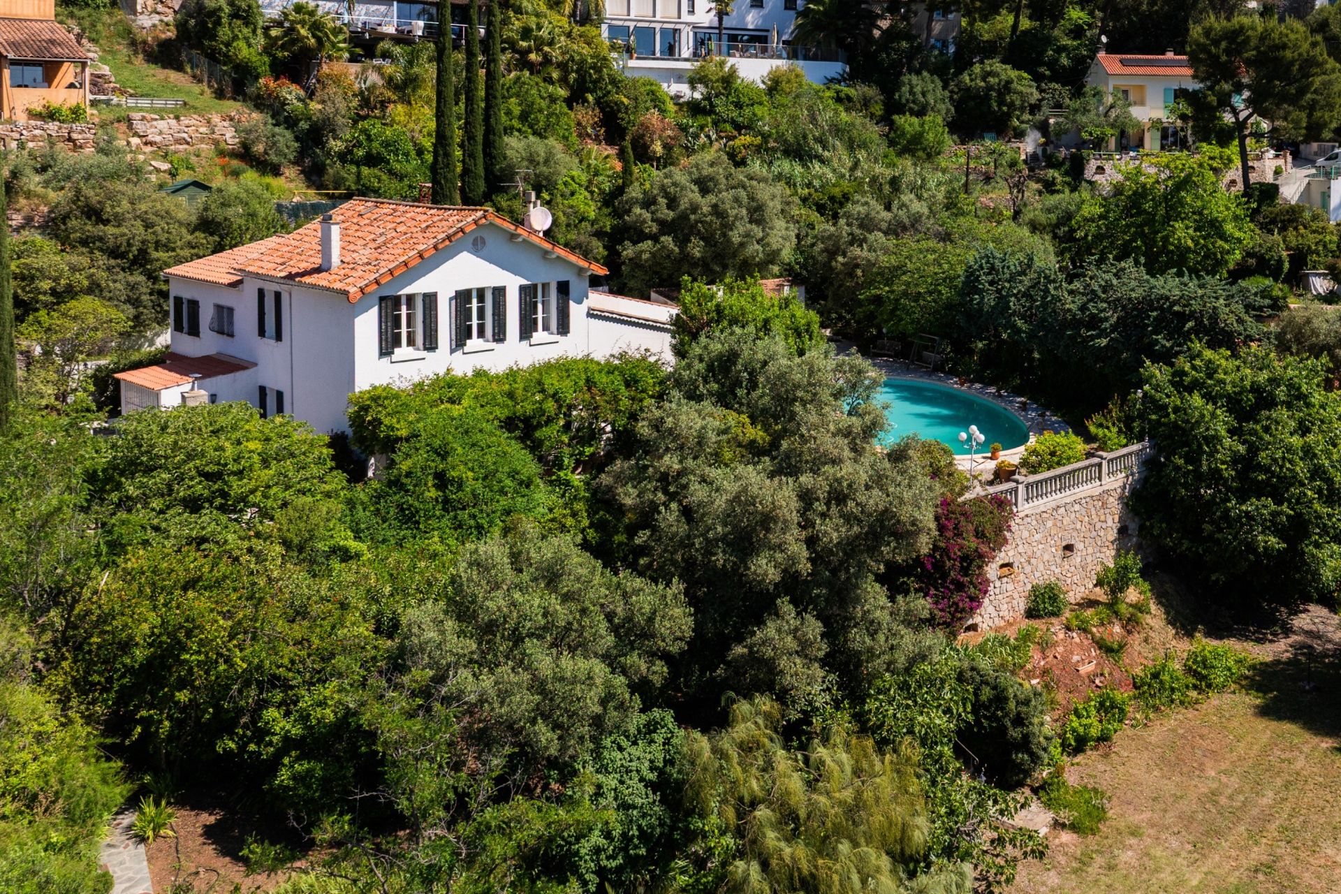 maison 11 Pièces en vente sur LA VALETTE DU VAR (83160)