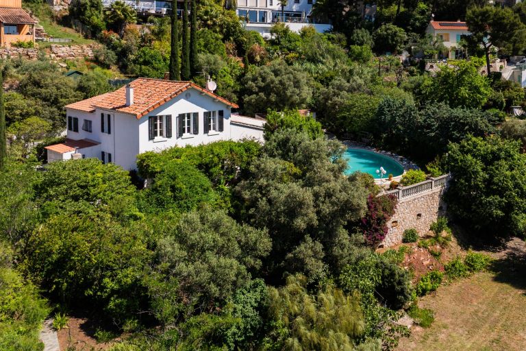 maison 11 Pièces en vente sur LA VALETTE DU VAR (83160)