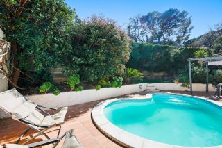 house 6 Rooms for sale on TOULON (83000)