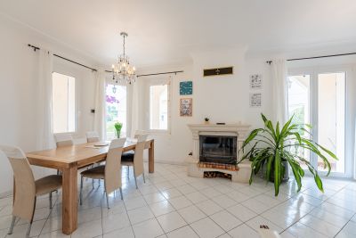 maison 8 Pièces en vente sur HYERES (83400) Vente Maison Hyères 8 Pièces 180 m²