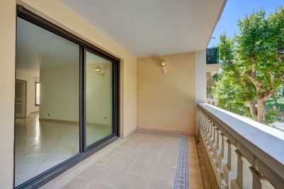 Sale Apartment Hyères 4&nbsp;Rooms 104&nbsp;m²
