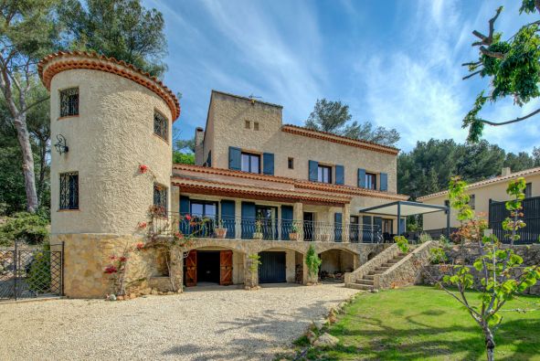 Sale House Sanary-sur-Mer 5 Rooms 206 m²