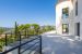 house 6 Rooms for sale on CARQUEIRANNE (83320)