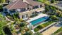 house 8 Rooms for sale on LA CADIERE D AZUR (83740)